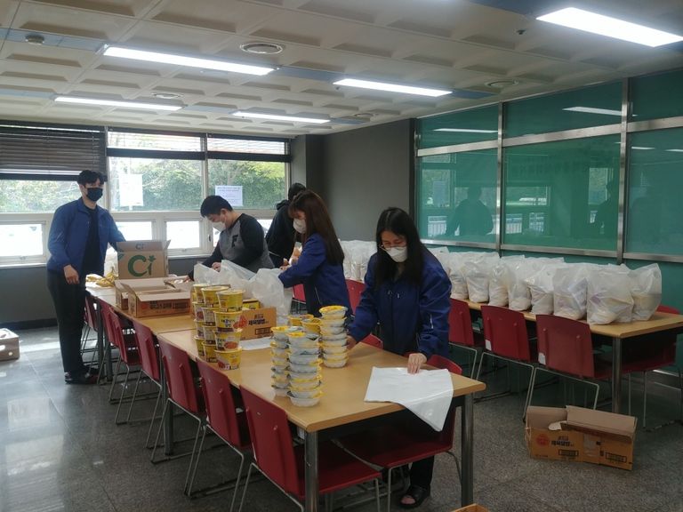 무료급식이용자분들을 위한 대체식품 전달^^